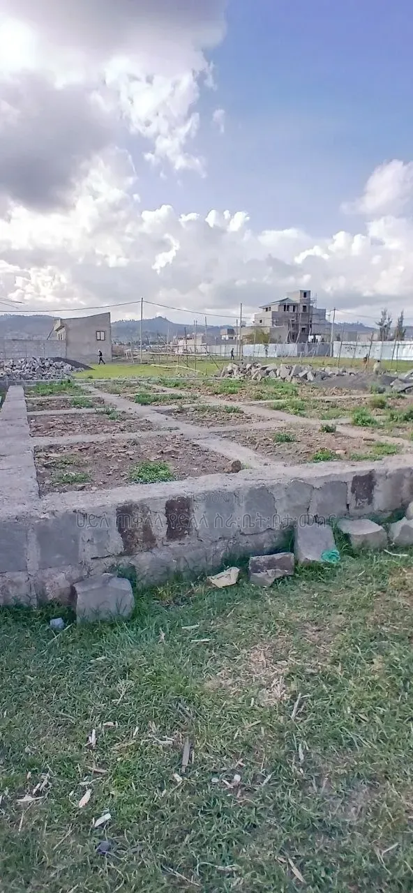 250 ካሬ.ሜትር መሠረት የወጣለት Legetafo Area for Sale
