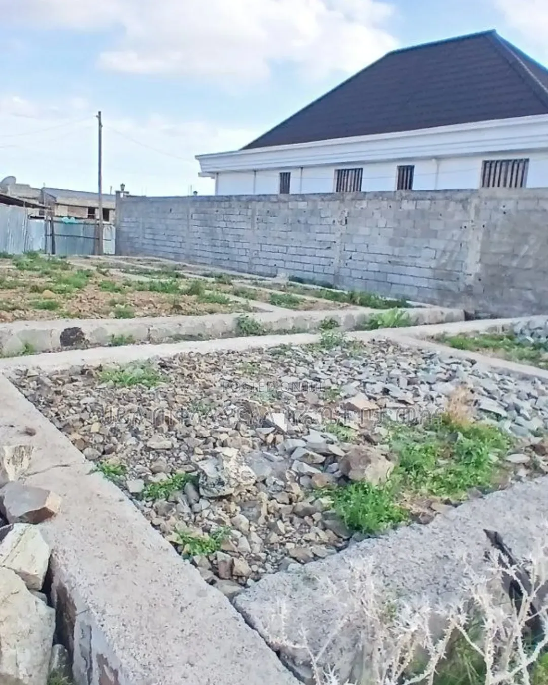 250 ካሬ.ሜትር መሠረት የወጣለት Legetafo Area for Sale