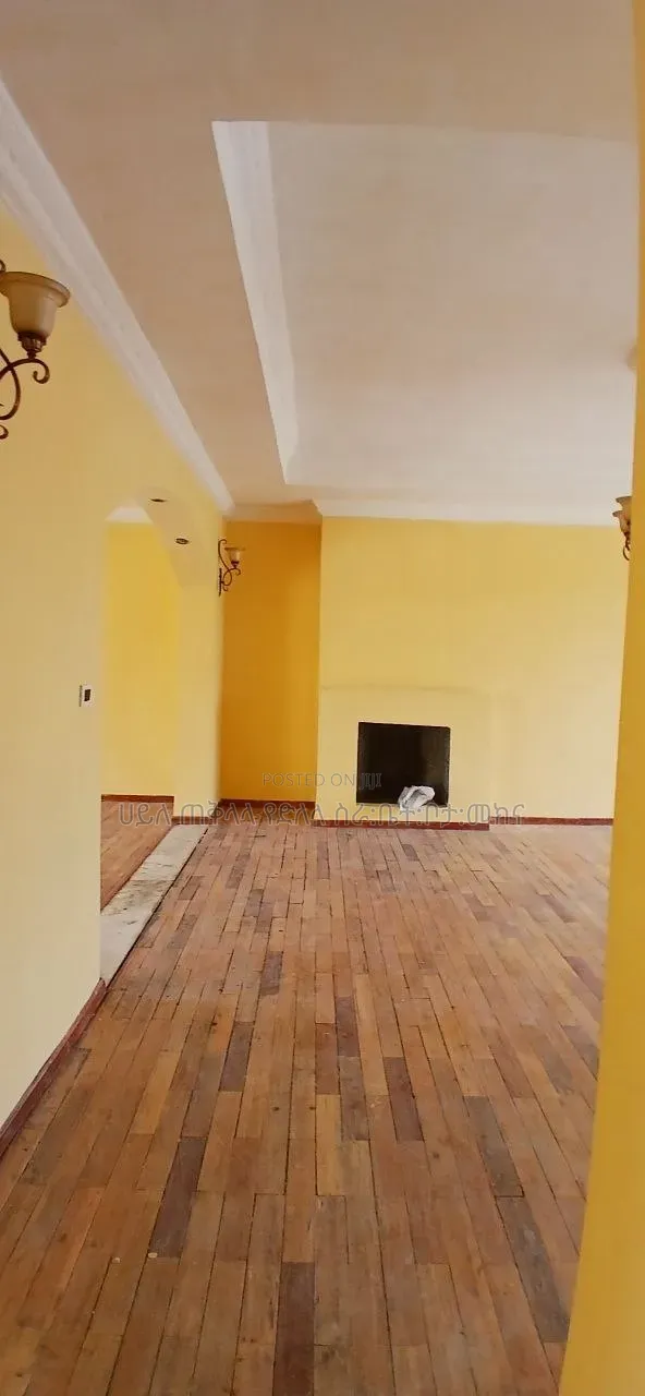 Furnished 6bdrm Villa in Ccd Real State, Oromia-Finfinne for sale