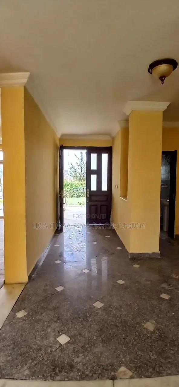Furnished 6bdrm Villa in Ccd Real State, Oromia-Finfinne for sale