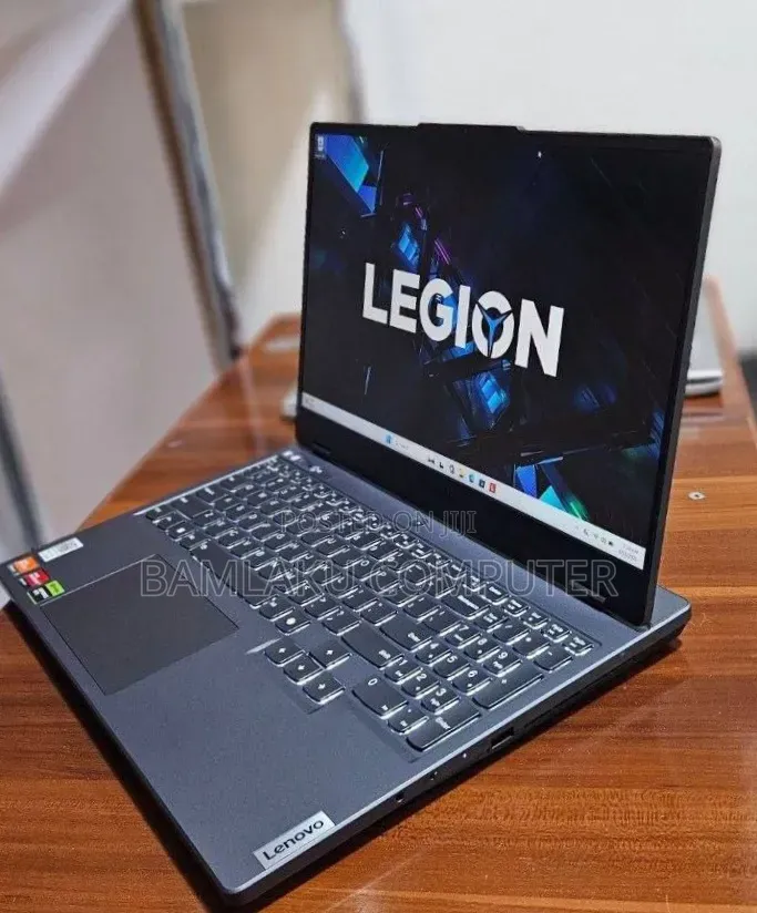 New Laptop Lenovo Legion 5 16GB AMD Ryzen 7 SSD 512GB
