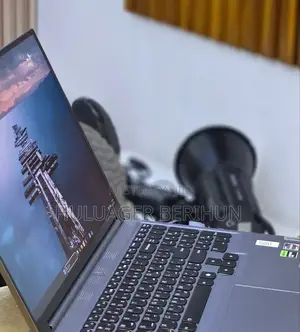 New Laptop Lenovo Legion 5 16GB AMD Ryzen 7 SSD 1T