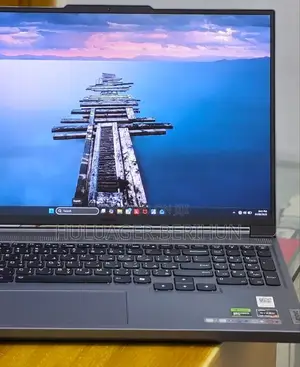 New Laptop Lenovo Legion 5 16GB AMD Ryzen 7 SSD 1T