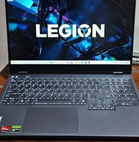 New Laptop Lenovo Legion 5 16GB AMD Ryzen 7 SSD 512GB