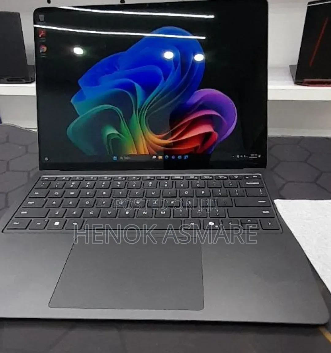 New Laptop Microsoft Surface 32GB Intel Core i7 SSD 512GB