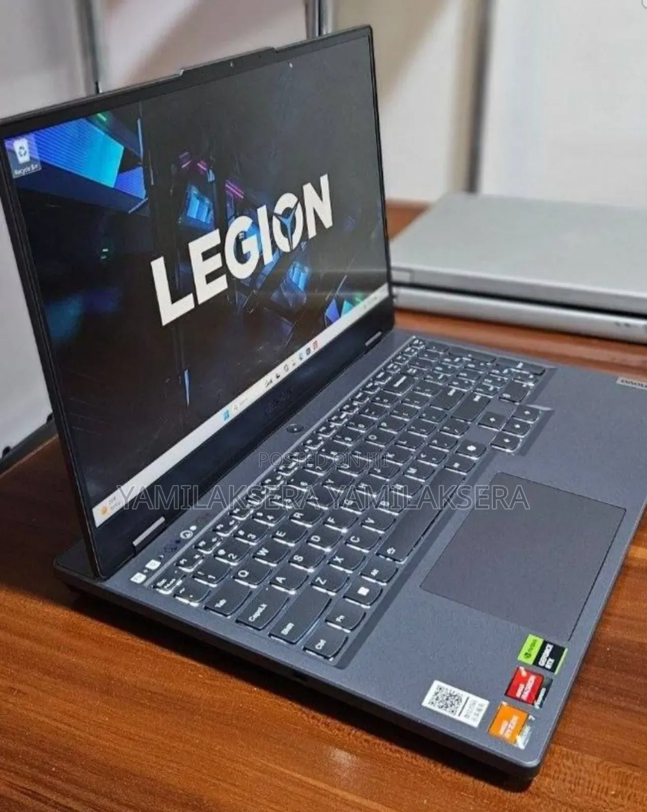New Laptop Lenovo Legion 5 16GB AMD Ryzen 7 SSD 512GB