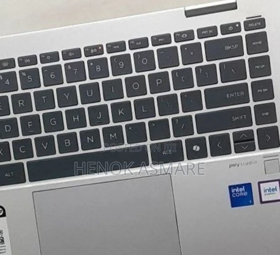 New Laptop HP Envy X360 8GB Intel Core 7 SSD 512GB
