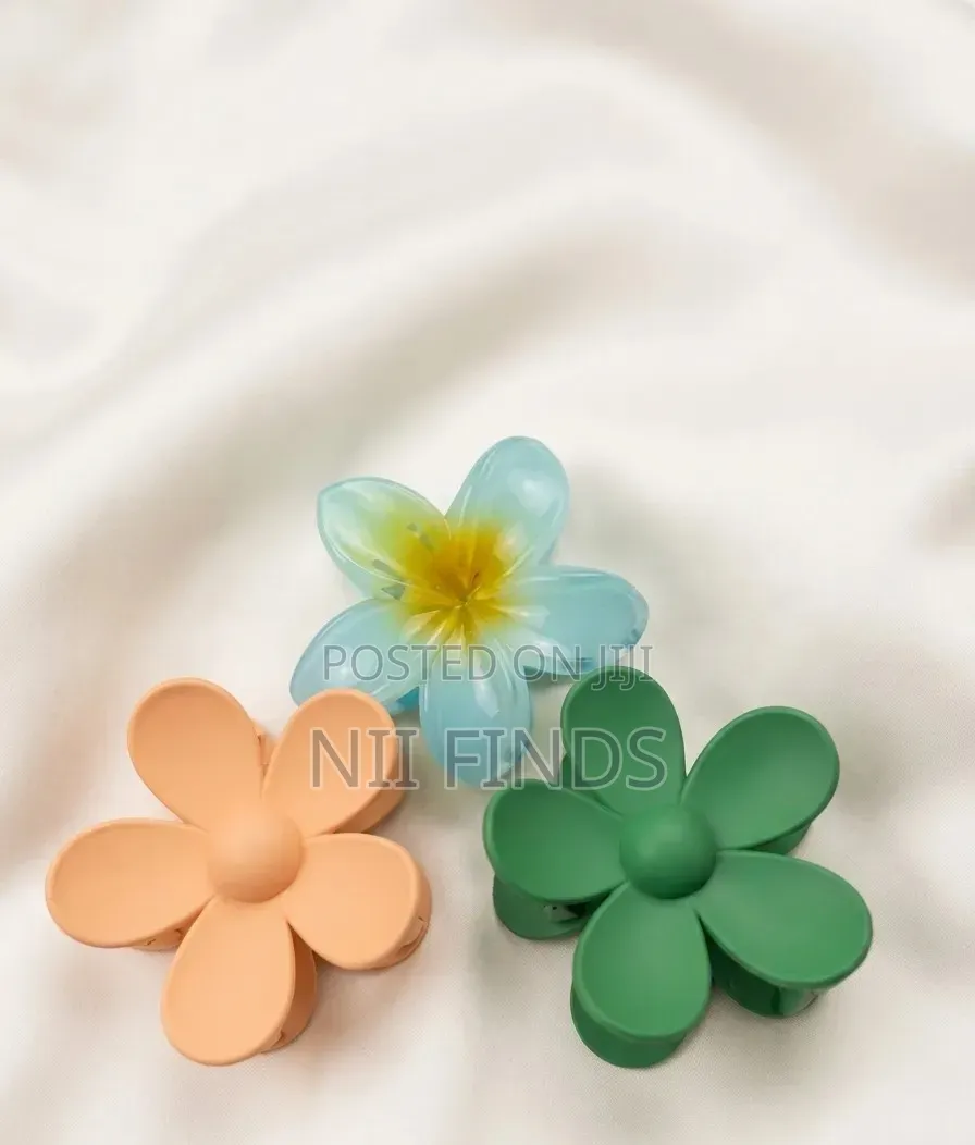 Flower Claw Clip
