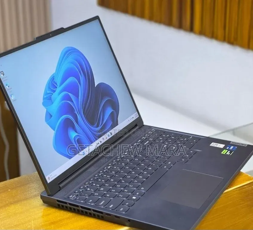 New Laptop Lenovo Legion 5 24GB Intel Core i7 SSD 1T