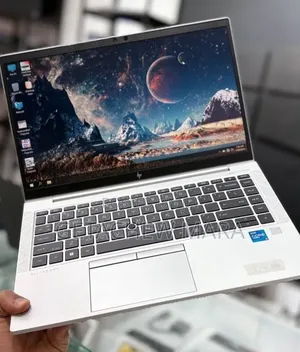 New Laptop HP EliteBook 830 G8 8GB Intel Core i5 SSD 512GB