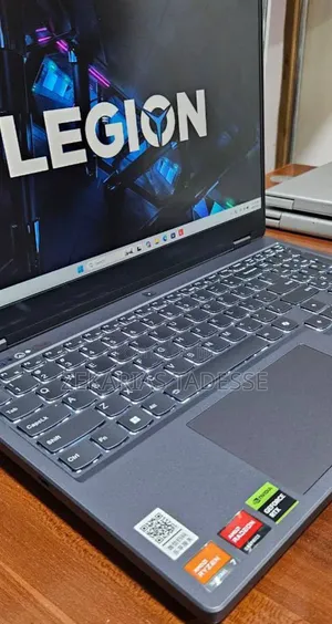 New Laptop Lenovo Legion 7 16GB AMD Ryzen 7 SSD 512GB