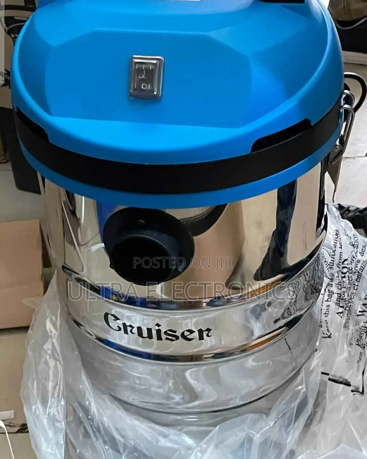 Cruiser Brand Wet and Dry Industrial Vacuum Cleaner.