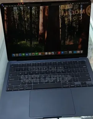 New Laptop Apple MacBook Air 2025 M4 13-inch 16GB Apple M4 SSD 256GB