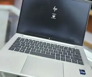 New Laptop HP EliteBook 840 G10 16GB Intel Core i5 SSD 512GB