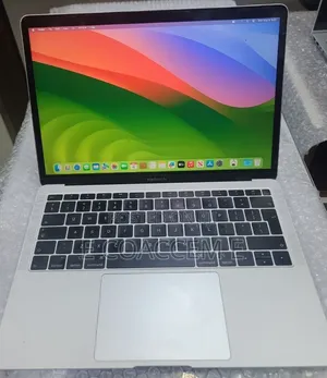 New Laptop Apple MacBook 8GB Intel Core i5 SSD 128GB