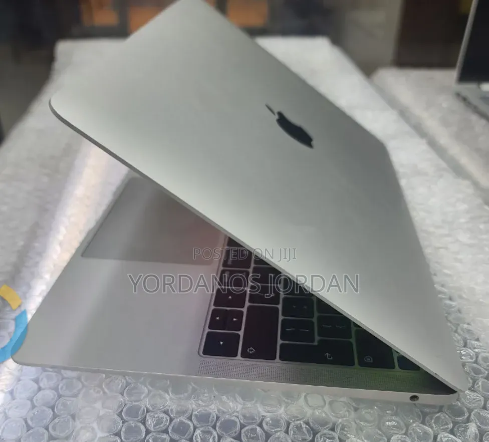 New Laptop Apple MacBook Air 2018 8GB Intel Core i5 SSD 128GB