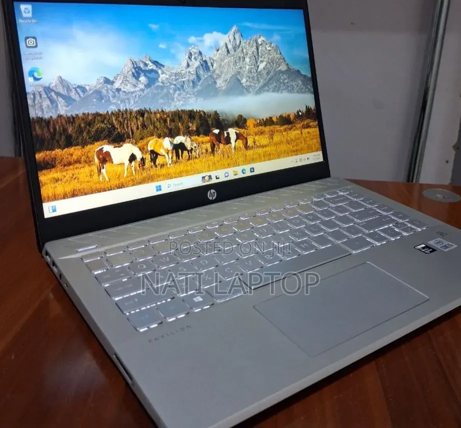 New Laptop HP Pavilion 14 8GB Intel Core i5 SSD 512GB