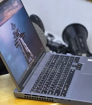 New Laptop Lenovo Legion 5 16GB AMD Ryzen 7 SSD 1T