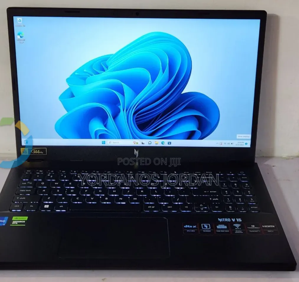 New Laptop Acer Nitro 17 16GB Intel Core i7 SSD 512GB