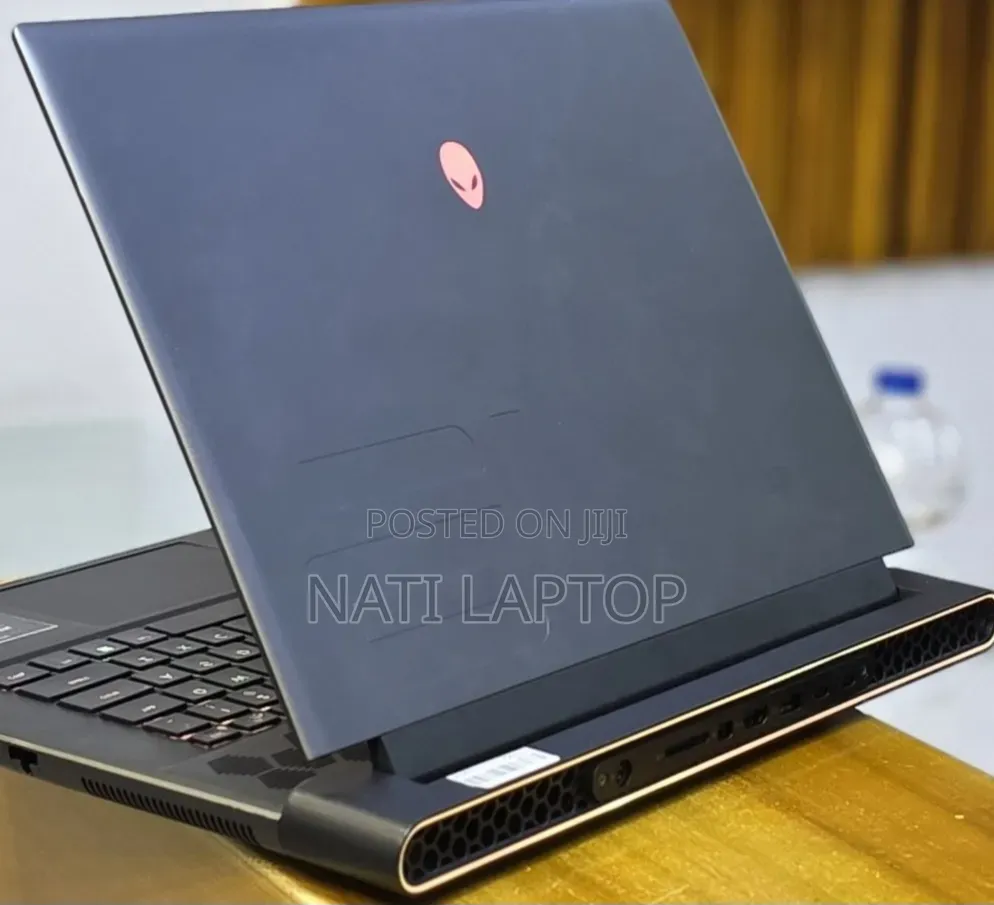 New Laptop Alienware X16 r1 16GB Intel Core i9 SSD 1T