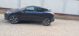 Nissan Qashqai 2016 Brown