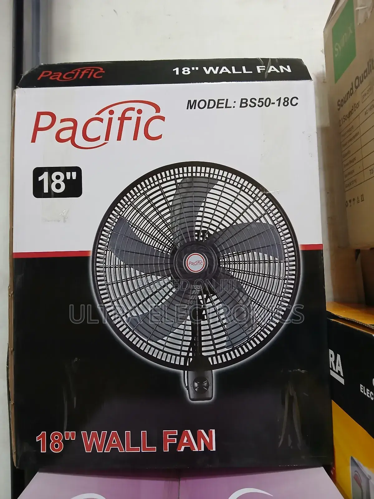 Fan Pacific Bs50-18c 18" Wall Fan With a 5-Wing Blade Design