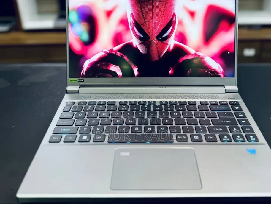 New Laptop Acer Predator Helios Neo 16 16GB Intel Core i7 SSD 1T