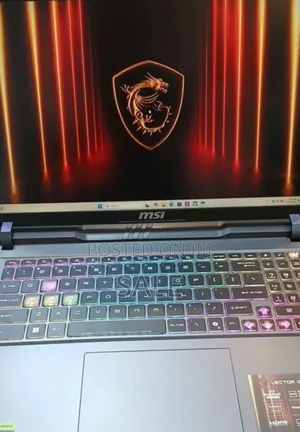 New Laptop MSI Vector 16 HX AI A2XWIG 16GB Intel Core Ultra 7 SSD 1T