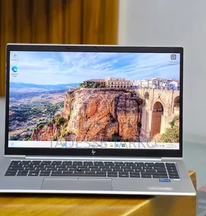 New Laptop HP EliteBook 840 G8 16GB Intel Core i5 SSD 512GB