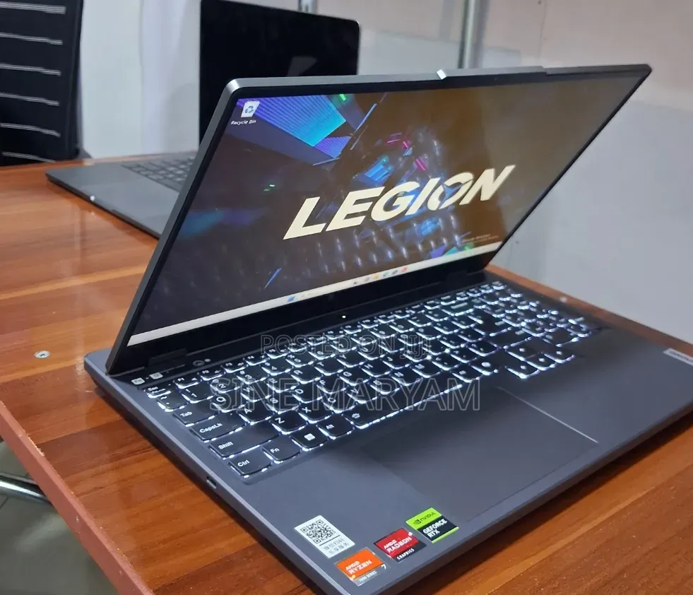 New Laptop Lenovo Legion 7 16GB AMD Ryzen 7 SSD 512GB
