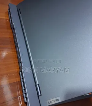 New Laptop Lenovo Legion 7 16GB AMD Ryzen 7 SSD 512GB
