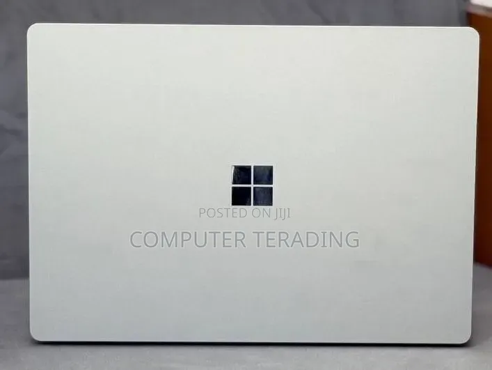 New Laptop Microsoft Surface Laptop 4 8GB AMD Ryzen 5 SSD 256GB