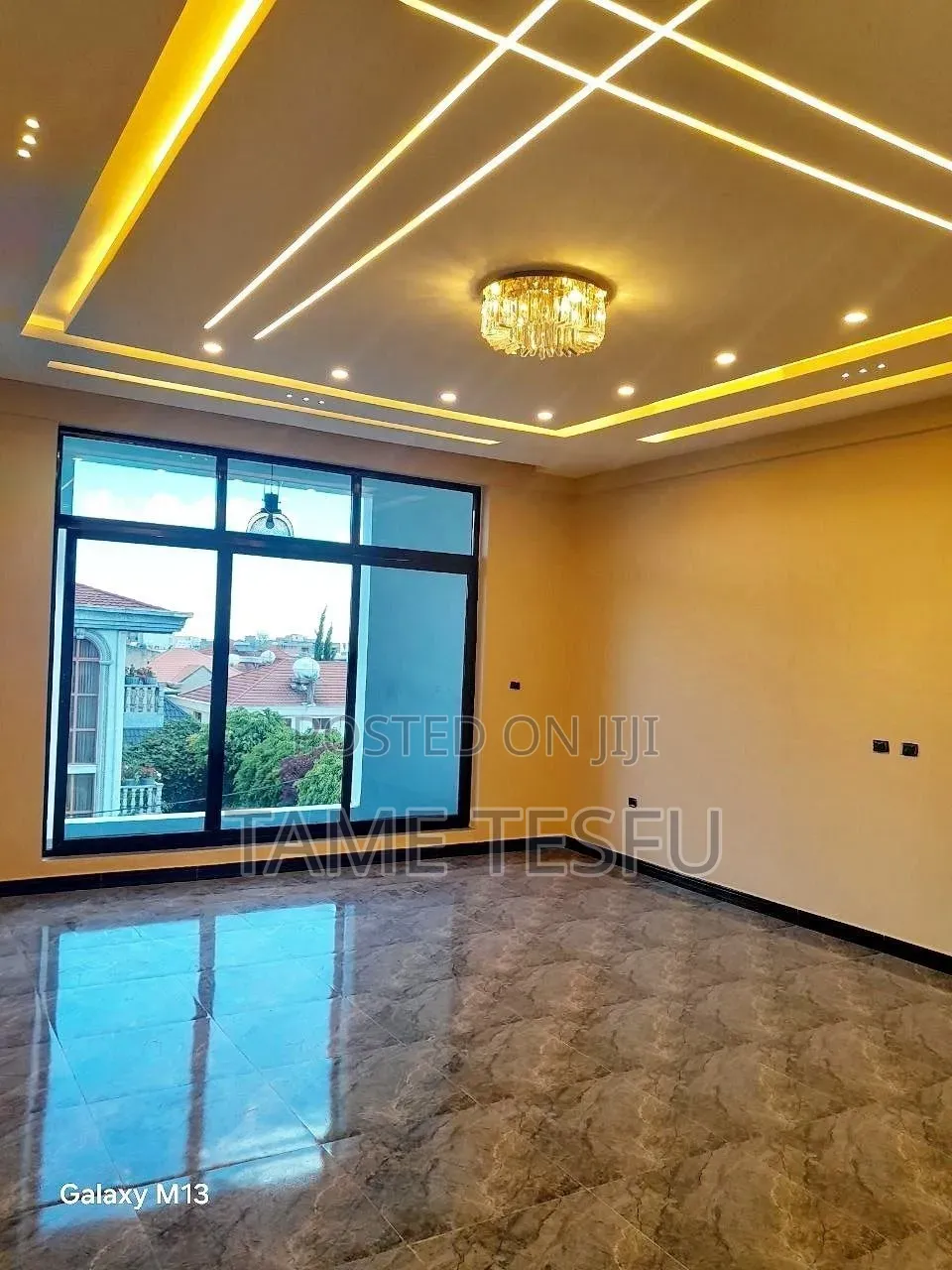 Furnished 10bdrm House in ሀያት ዞን, Bole for sale