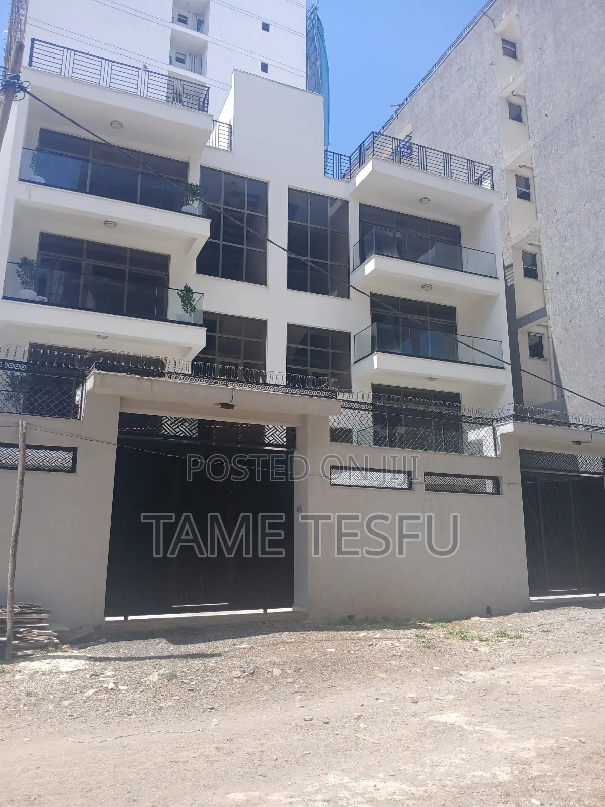 Furnished 8bdrm House in ሀያት, Bole for sale