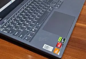 New Laptop Lenovo Legion 5 16GB AMD Ryzen 7 SSD 512GB