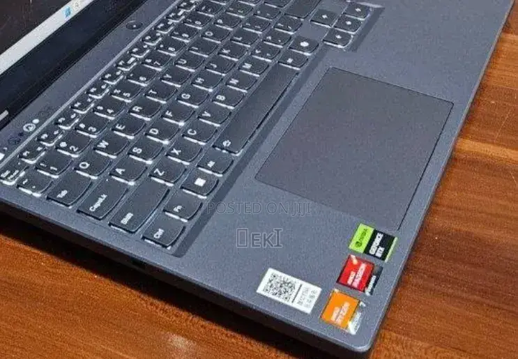 New Laptop Lenovo Legion 5 16GB AMD Ryzen 7 SSD 512GB