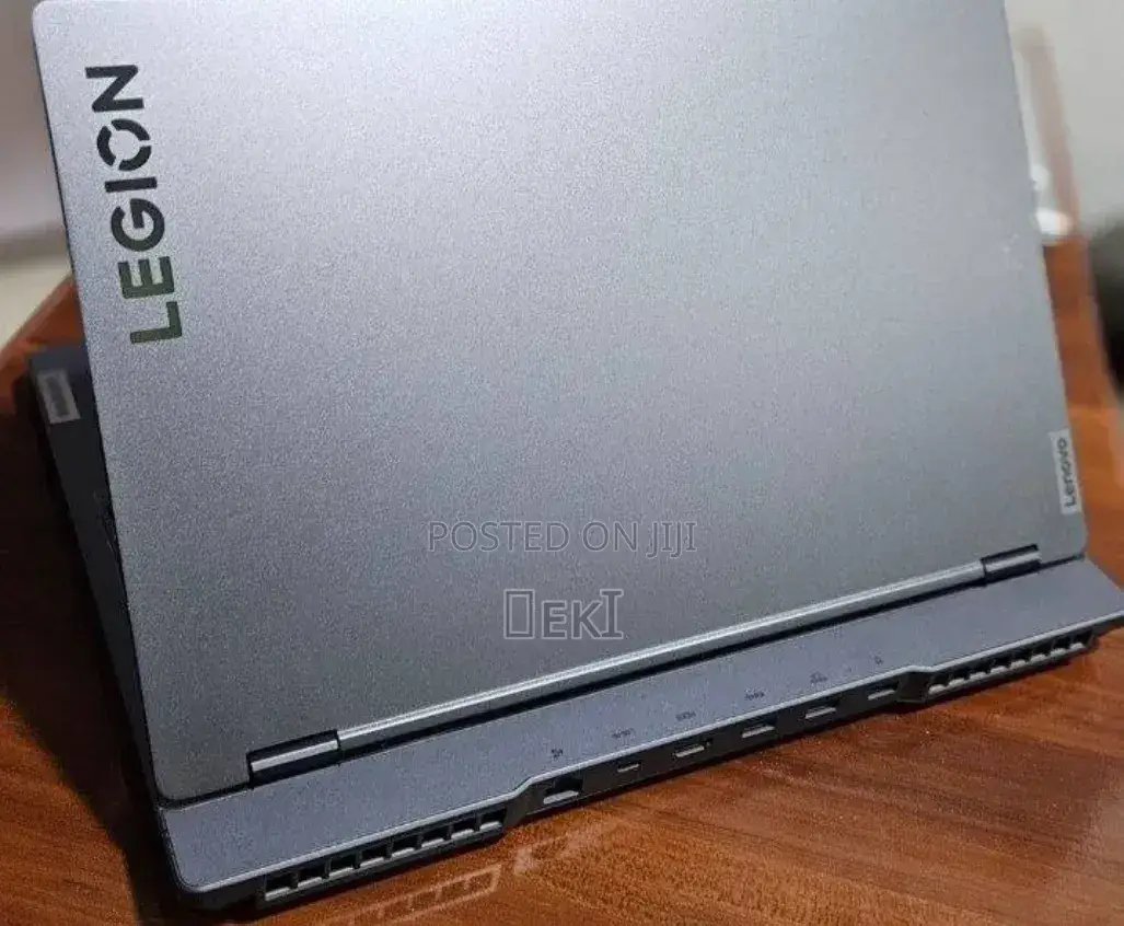New Laptop Lenovo Legion 5 16GB AMD Ryzen 7 SSD 512GB