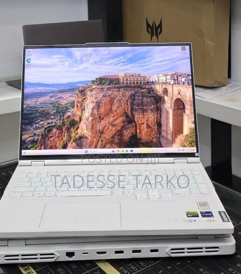New Laptop Lenovo 16GB Intel Core i9 SSD 1T