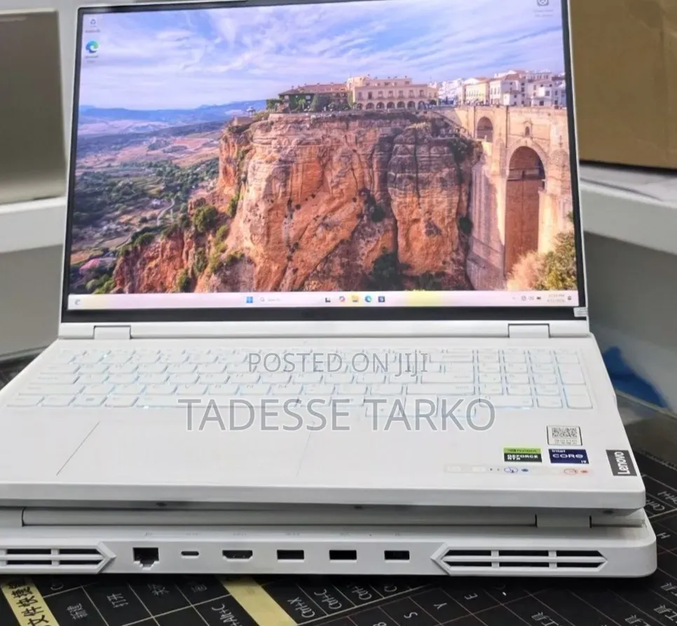 New Laptop Lenovo 16GB Intel Core i9 SSD 1T