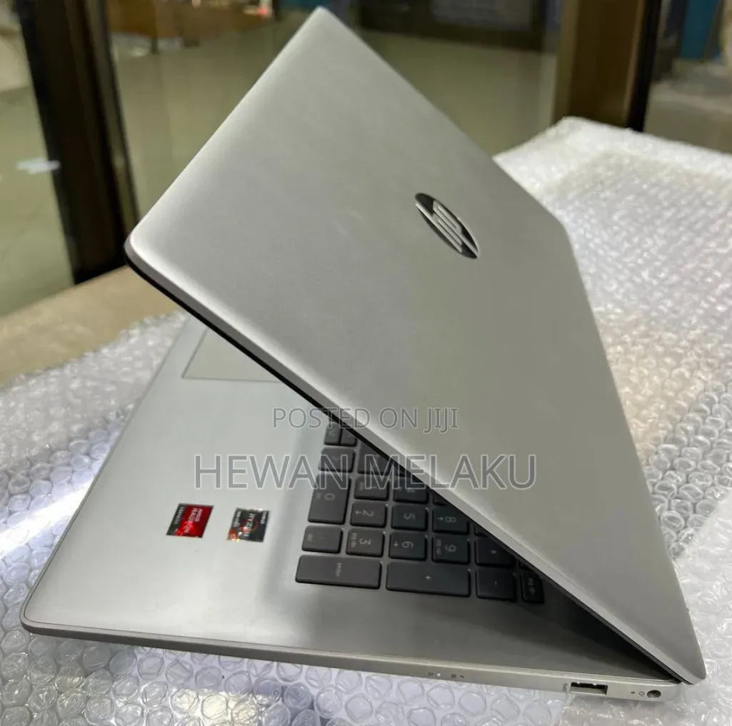 New Laptop HP Stream Notebook 8GB AMD Ryzen 5 SSD 512GB