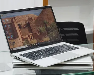 New Laptop HP EliteBook 830 G8 16GB Intel Core i7 SSD 512GB