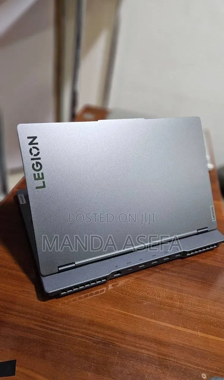 New Laptop Lenovo Legion 5 16GB AMD Ryzen 7 SSD 512GB