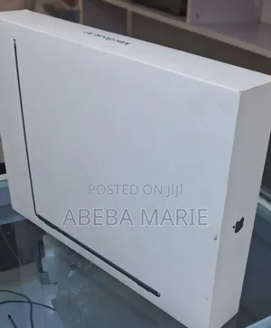 New Laptop Apple MacBook Air 2025 M4 13-inch 16GB Apple M4 SSD 1T