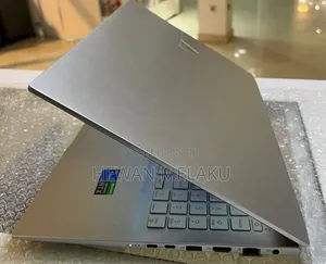 New Laptop Asus VivoBook 15 X505BA 16GB Intel Core i5 SSD 512GB