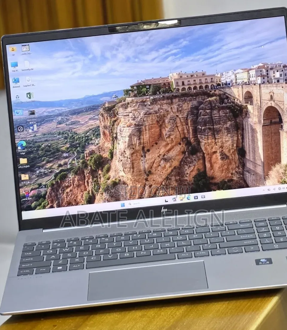New Laptop HP Pavilion 14 16GB Intel Core i7 SSD 1T
