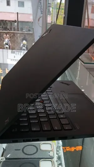 New Laptop Lenovo ThinkPad L13 Yoga 8GB Intel Core i5 SSD 512GB