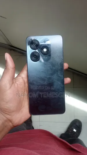 Tecno Spark 20 256 GB Silver