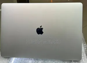 New Laptop Apple MacBook Pro 2018 16GB Intel Core i7 SSD 256GB