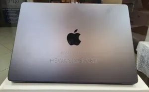 New Apple MacBook Pro 2025 M5 14-inch 16GB Apple M5 Pro SSD 512GB