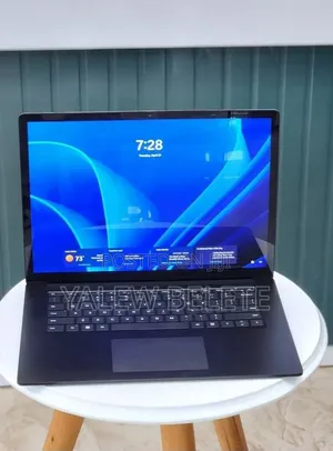 New Laptop Microsoft Surface Laptop 5 16GB Intel Core i7 SSD 256GB